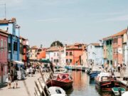 Cerca de Venecia: Visitar la isla de Burano